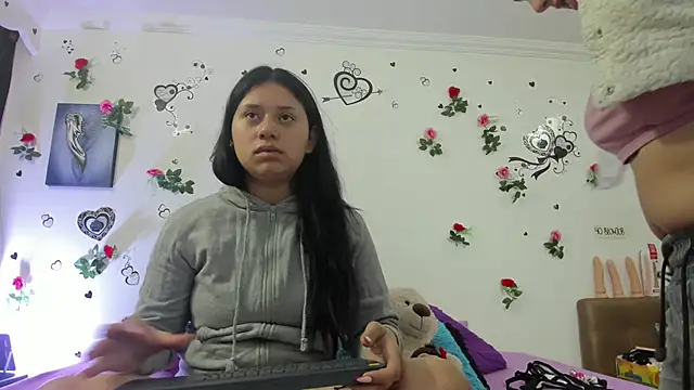 1lovelygirls online show from 12/13/24, 12:06