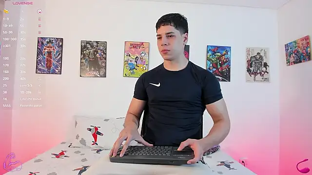 jonathanjoestar  online show from 03/04/26, 08:48