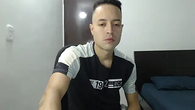 dimitriquiet05 online show from 12/22/24, 07:11