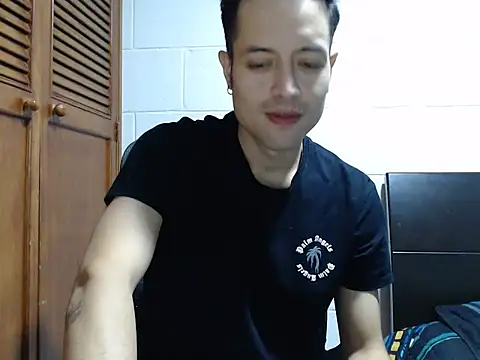 dimitriquiet05 online show from 02/03/26, 04:54