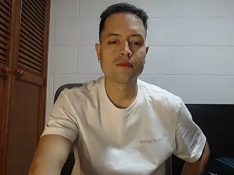 dimitriquiet05 online show from 04/08/26, 03:39