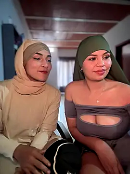 Snapshot of lalilamassu1 chatting on 09/25/25, 03:16 lalilamassu1 online show from 09/25/25, 03:16