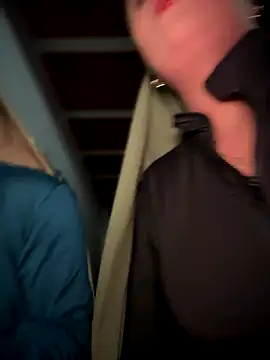 Snapshot of lalilamassu1 chatting on 09/27/25, 03:22 lalilamassu1 online show from 09/27/25, 03:22