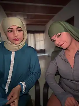 Snapshot of lalilamassu1 chatting on 09/30/25, 09:42 lalilamassu1 online show from 09/30/25, 09:42