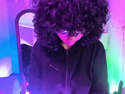 kuromi69 online show from 02/13/26, 05:25