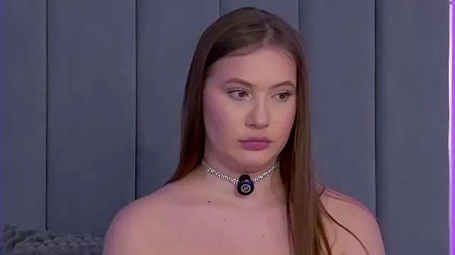 ChloeMarsch online show from 10/19/25, 05:30