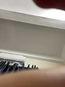 Louis Baby online show from 02/23/25, 07:00