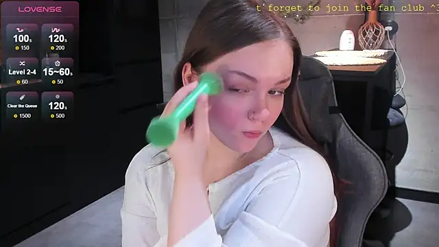 EvaBae online show from 01/08/25, 01:41