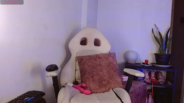 zoewils online show from 04/24/26, 04:04