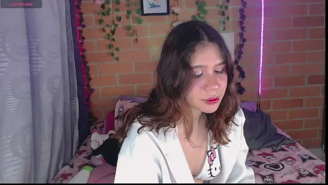 Snapshot of candypaint_7u7 chatting on 10/11/25, 06:39 candypaint 7u7 online show from 10/11/25, 06:39