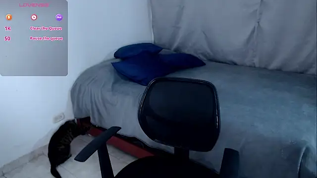 vanne summer  online show from 03/13/26, 12:17