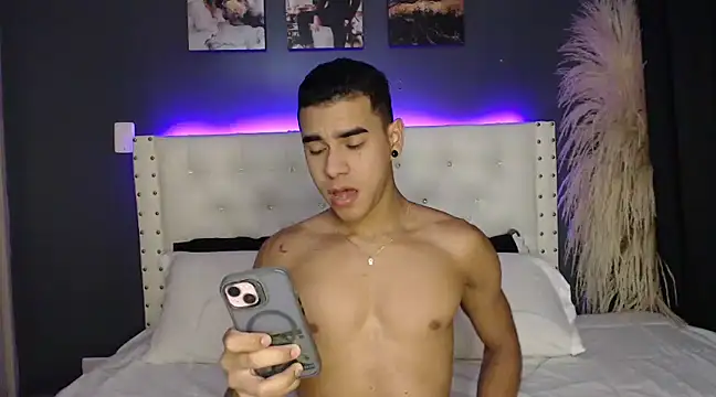 Mackenzzie 777  online show from 03/19/25, 12:48