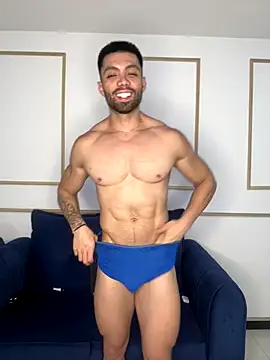 Mackenzzie 777  online show from 10/24/25, 11:01