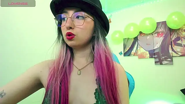 Julieta cott online show from 03/17/25, 12:41