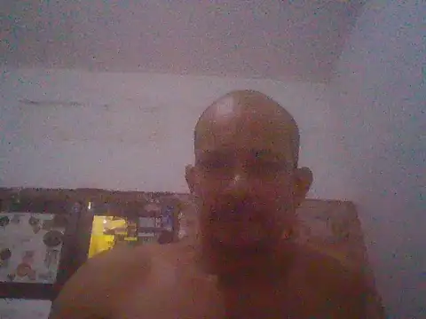 Snapshot of snoppie chatting on 10/02/25, 02:18 snoppie online show from 10/02/25, 02:18