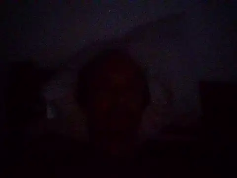 Snapshot of snoppie chatting on 06/12/26, 10:58 snoppie online show from 06/12/26, 10:58