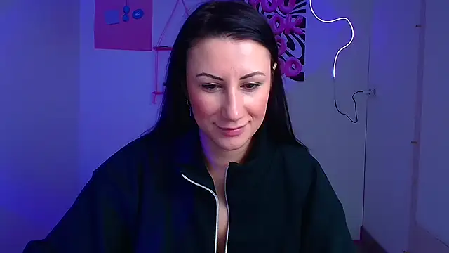 Loren Moa online show from 12/19/25, 12:45