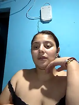 Snapshot of george_jonnes chatting on 09/17/25, 03:41 george jonnes online show from 09/17/25, 03:41