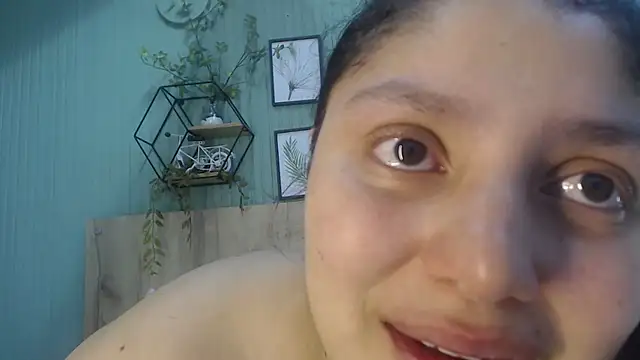 Snapshot of george_jonnes chatting on 11/17/25, 09:48 george jonnes online show from 11/17/25, 09:48