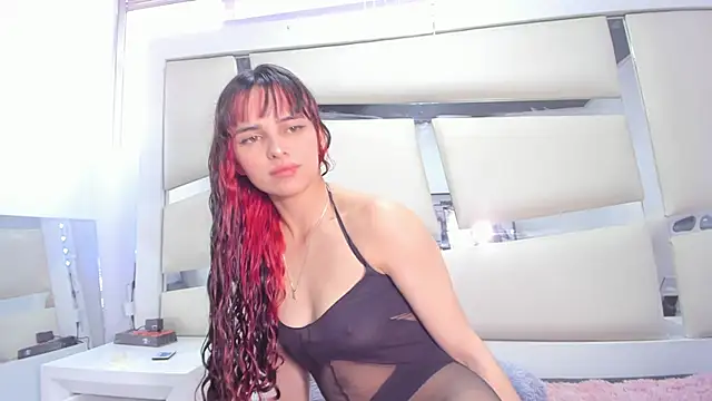 chrystal js online show from 03/20/25, 04:31