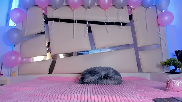 chrystal js online show from 11/14/25, 01:32