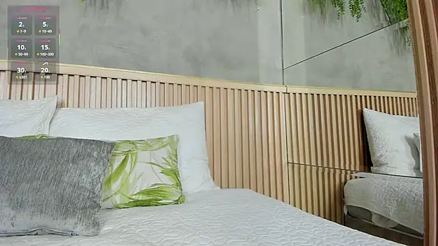 Lana Lann online show from 09/29/25, 11:59