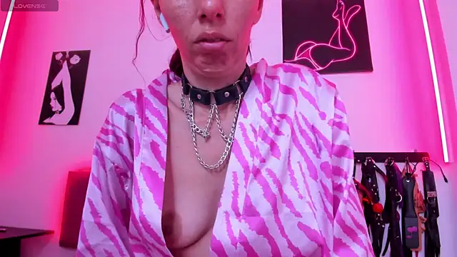 Snapshot of Little_Naughtty chatting on 03/01/25, 02:23 Little Naughtty online show from 03/01/25, 02:23