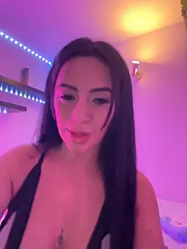 Snapshot of tamara_jay chatting on 01/03/25, 10:51 tamara jay online show from 01/03/25, 10:51