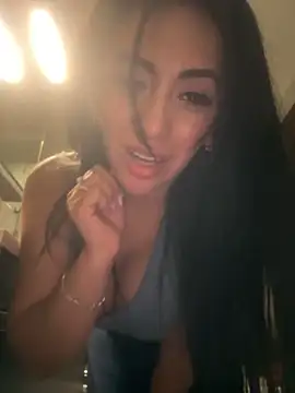 Snapshot of tamara_jay chatting on 01/15/25, 02:49 tamara jay online show from 01/15/25, 02:49