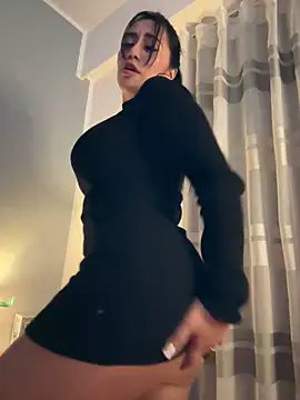 Snapshot of tamara_jay chatting on 01/18/25, 01:52 tamara jay online show from 01/18/25, 01:52