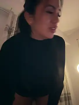 Snapshot of tamara_jay chatting on 01/18/25, 04:59 tamara jay online show from 01/18/25, 04:59