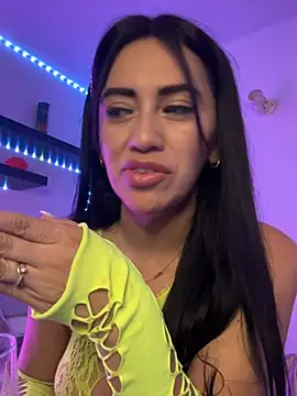 Snapshot of tamara_jay chatting on 02/20/25, 11:54 tamara jay online show from 02/20/25, 11:54