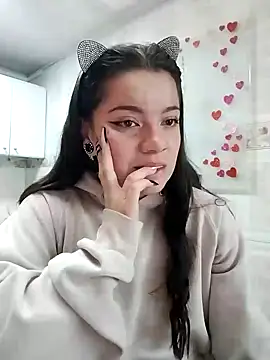 Snapshot of Alice_atm chatting on 12/14/24, 08:18 Alice atm online show from 12/14/24, 08:18