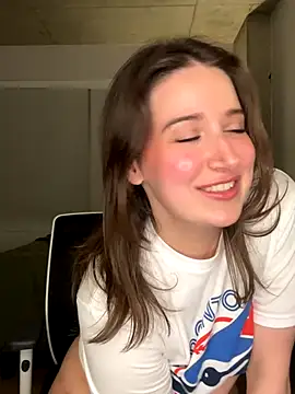 nerdynina online show from 11/02/25, 12:24