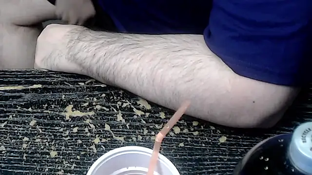 Snapshot of Dominant_BEAR chatting on 02/12/26, 05:24 Dominant BEAR online show from 02/12/26, 05:24