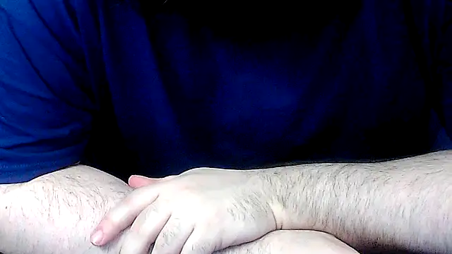 Snapshot of Dominant_BEAR chatting on 04/04/26, 07:06 Dominant BEAR online show from 04/04/26, 07:06