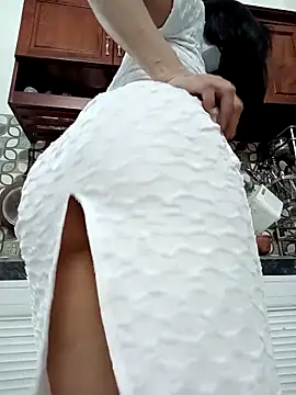    Erin    online show from 09/16/25, 04:24