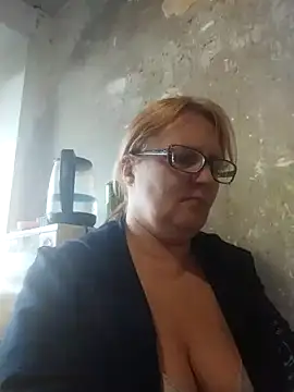 Forest-Lady online show from 04/21/26, 03:28