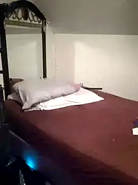 Snapshot of ditchwater chatting on 12/10/24, 10:37 ditchwater online show from 12/10/24, 10:37