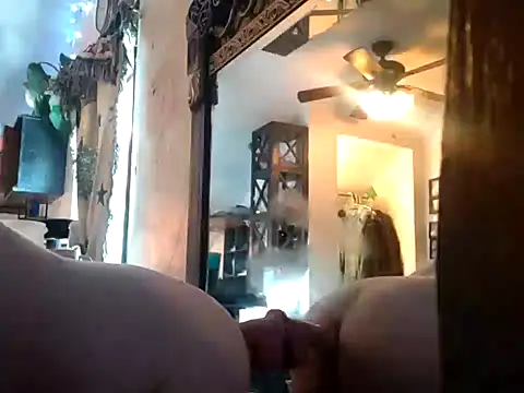 Snapshot of ditchwater chatting on 01/12/25, 06:49 ditchwater online show from 01/12/25, 06:49