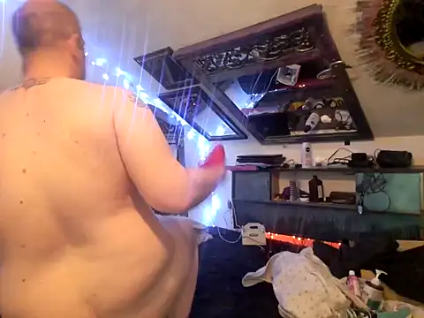 Snapshot of ditchwater chatting on 02/23/25, 12:59 ditchwater online show from 02/23/25, 12:59