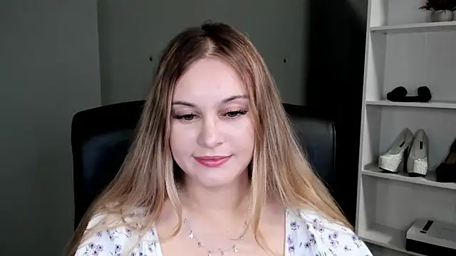 Snapshot of kitty_valeria chatting on 05/14/26, 08:59 kitty valeria online show from 05/14/26, 08:59