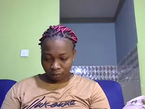 Snapshot of Horny-pretty chatting on 12/23/24, 05:39 Horny-pretty online show from 12/23/24, 05:39