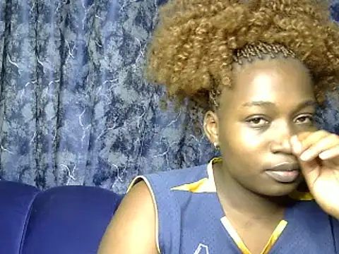 Snapshot of Horny-pretty chatting on 01/26/25, 11:39 Horny-pretty online show from 01/26/25, 11:39