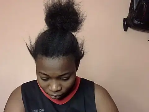 Snapshot of Horny-pretty chatting on 02/19/25, 08:22 Horny-pretty online show from 02/19/25, 08:22