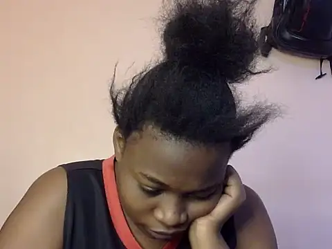 Snapshot of Horny-pretty chatting on 02/20/25, 12:36 Horny-pretty online show from 02/20/25, 12:36