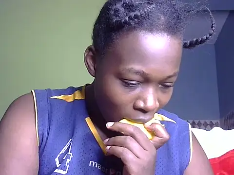 Snapshot of Horny-pretty chatting on 02/13/26, 10:39 Horny-pretty online show from 02/13/26, 10:39