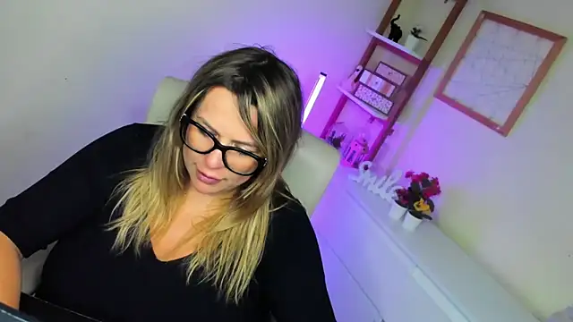 teaseDiana online show from 03/21/25, 07:11