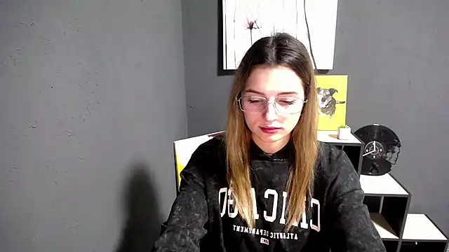 lady olivia  online show from 11/13/25, 04:50