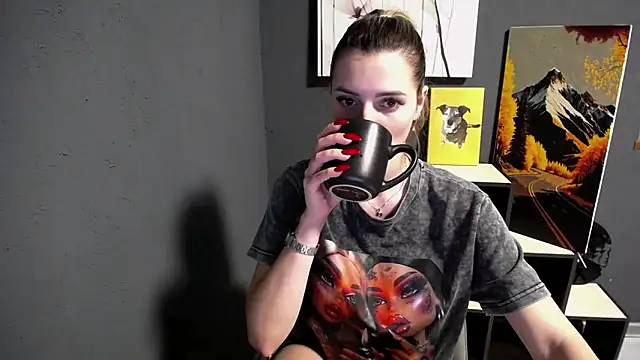 Snapshot of lady_olivia_ chatting on 06/08/26, 02:17 lady olivia online show from 06/08/26, 02:17